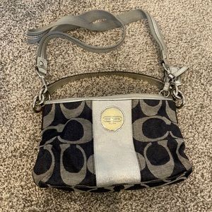 Crossbody silver/denim purse